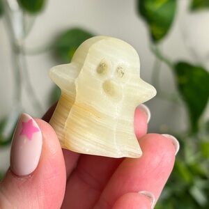 Green Onyx Mini Ghost Carving